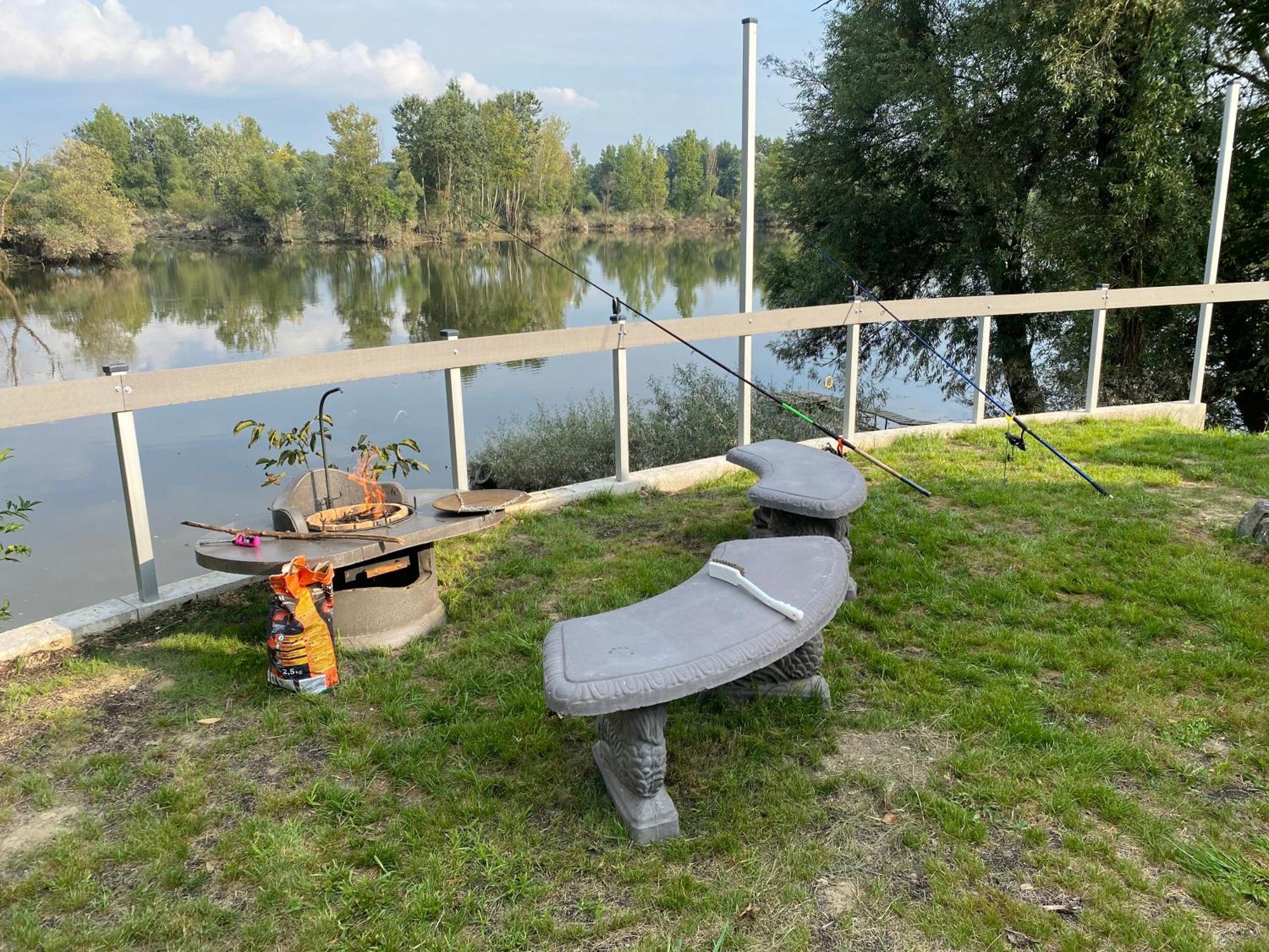 Muraszemenye Toparti Horgasz Nyaralo Muraratka Exterior photo